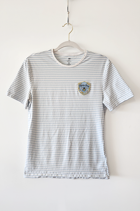 friend of the honey bees embroidered patch on light blue stripe tee size M